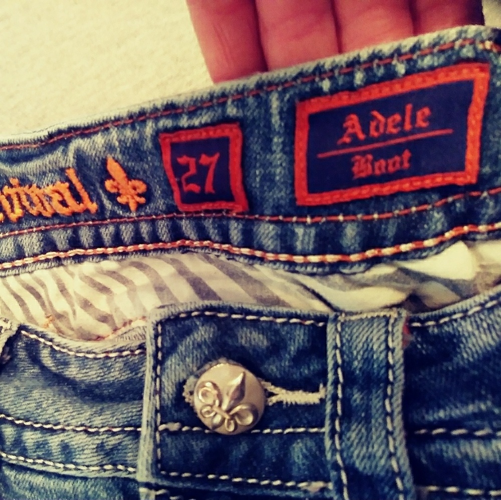 Rock Revival, 27×32, Adele Boot, *EUC*